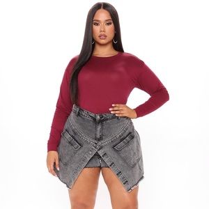 FashionNova Leslie Long Sleeve Cropped Tee • L